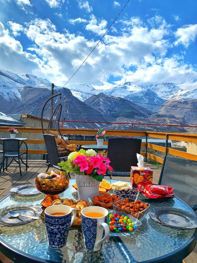 Hotel Elia Kazbegi Kültér fotó